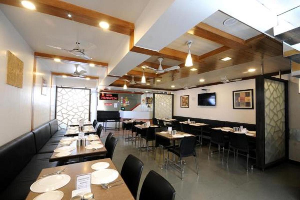 Hotel Vyankatesh & Pure Veg Restaurant Mahābaleshwar Exterior foto